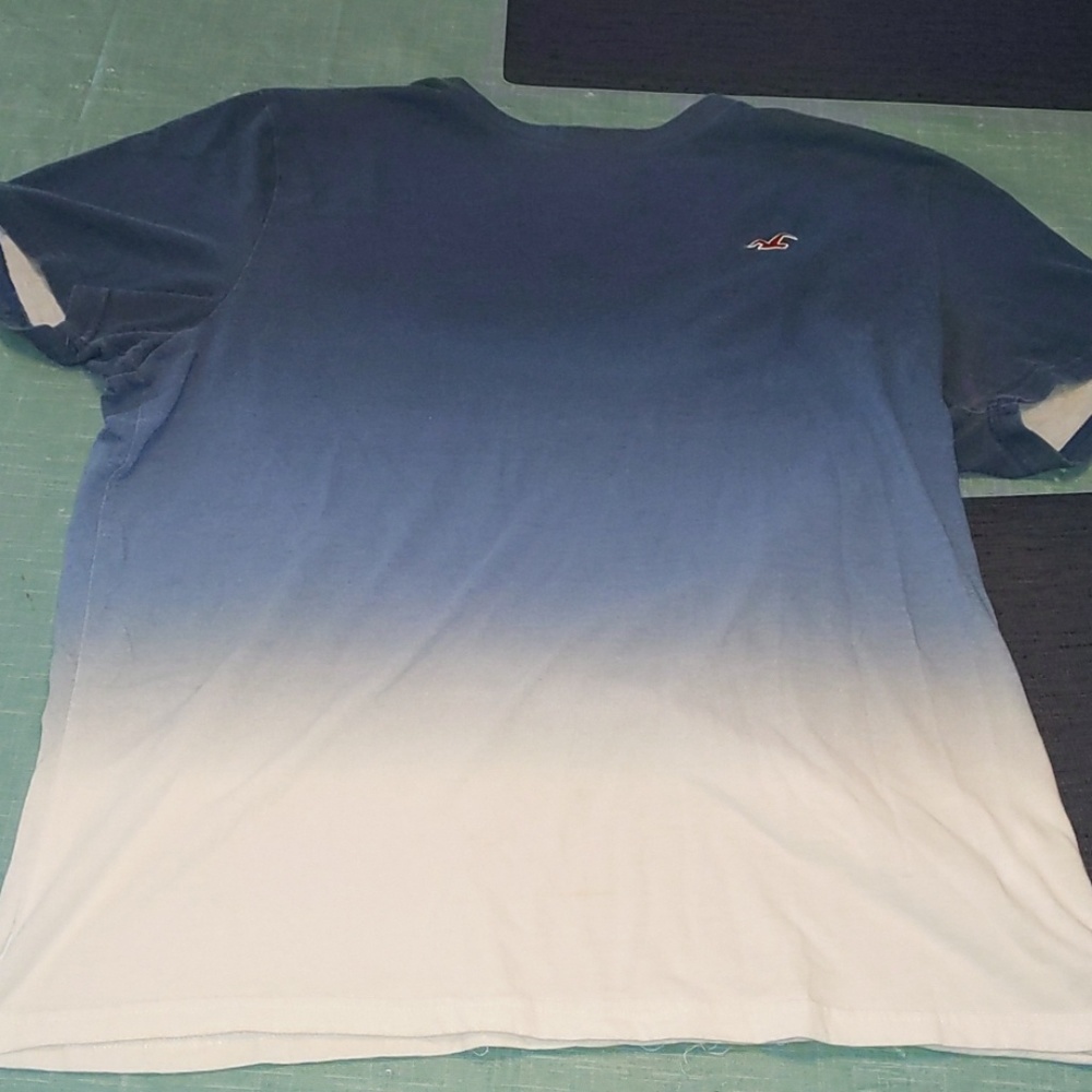 Hollister Ocean Tee Size XL